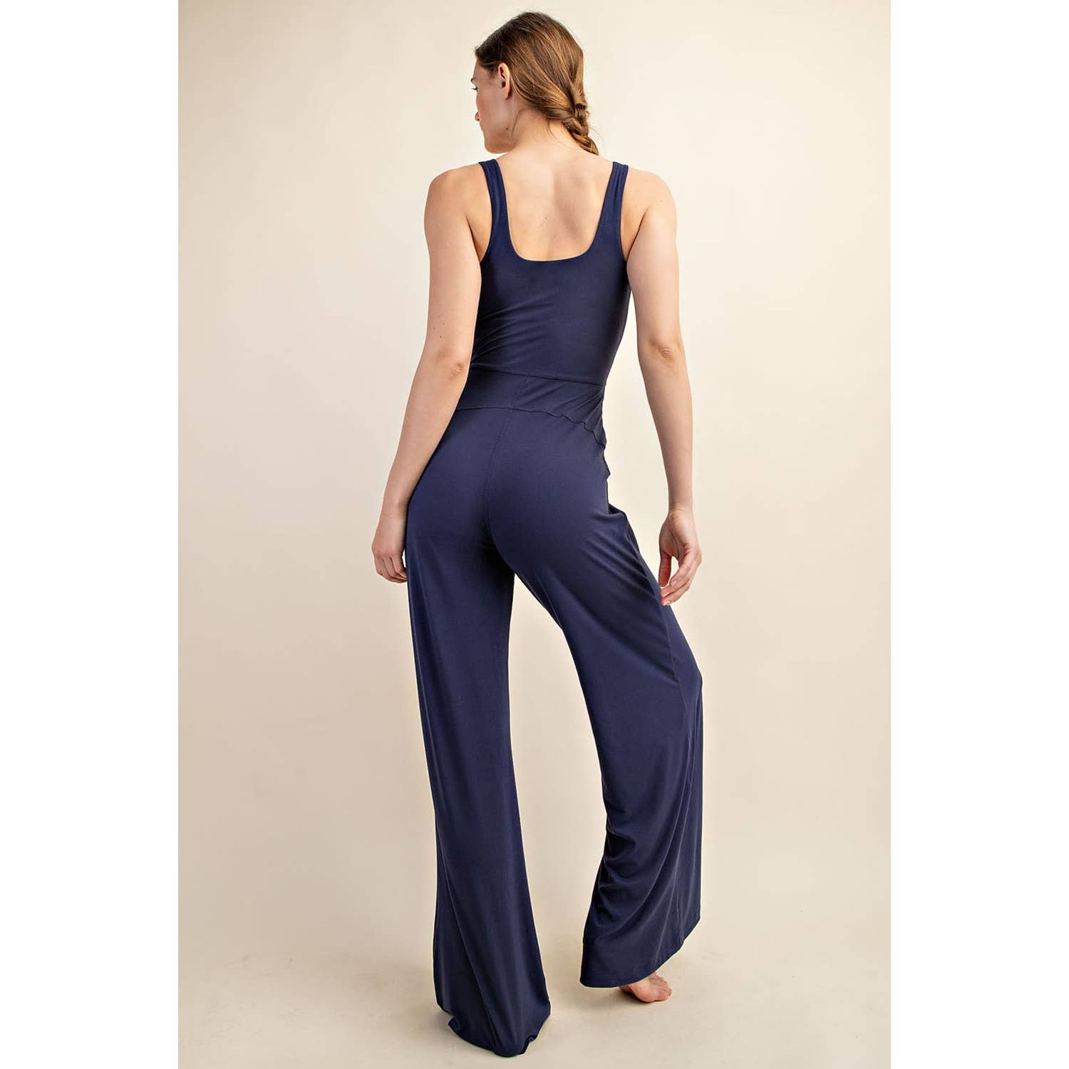 Rae Mode - Wholesale Jumpsuit - Dames - JUMPSUIT MET WIJDE PIJPEN VAN GERECYCLEDE BOTER28