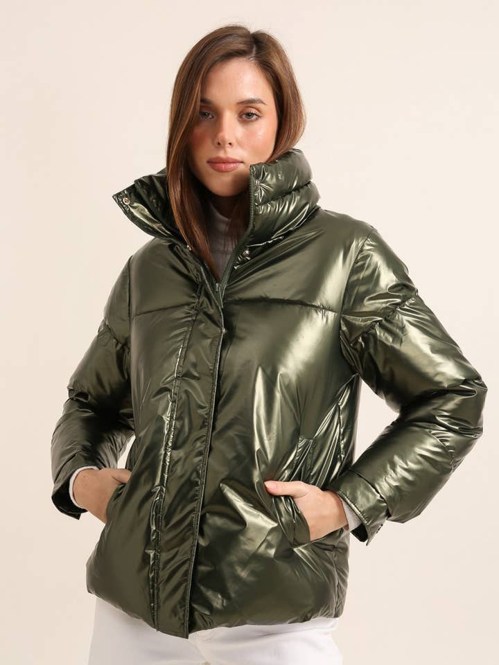 Metallic quilted short puffer jacket with stand-up collar for wholesale by Attrait Paris
