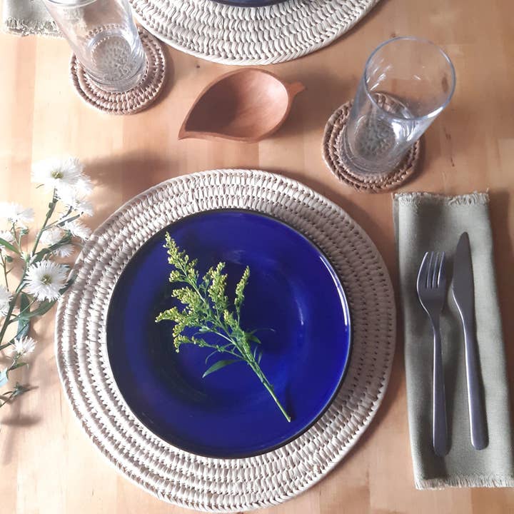 Placemat tecido à mão de fibra de palma natural branco por atacado de Achiote Guatemalan Goods