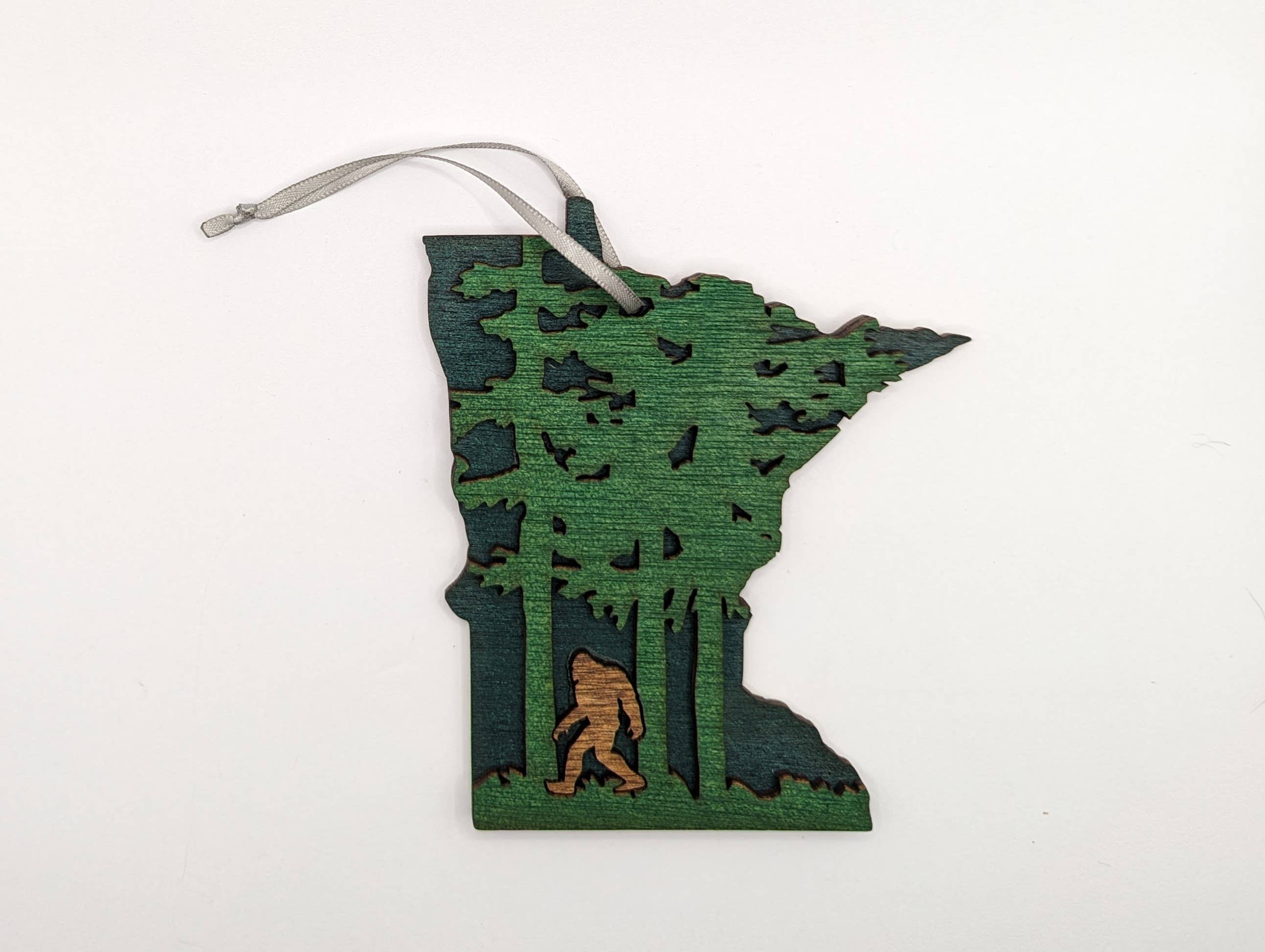 Knit and Nailed - Wholesale Ornament - Minnesota Wood Ornament Art 5" varieties32