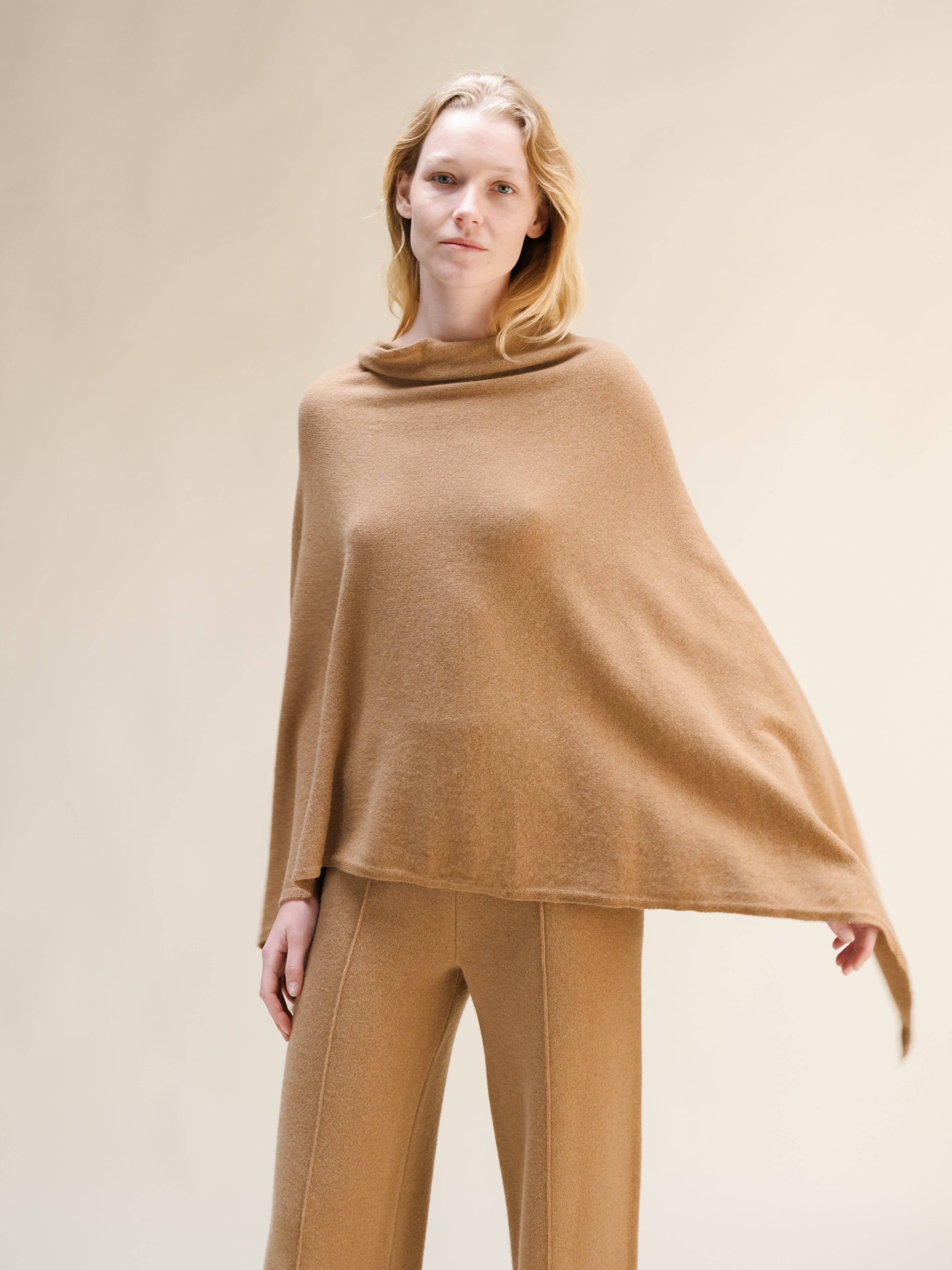 Lèmme - Wholesale Poncho - Women's - Cashmere Mix Asymmetric Poncho11