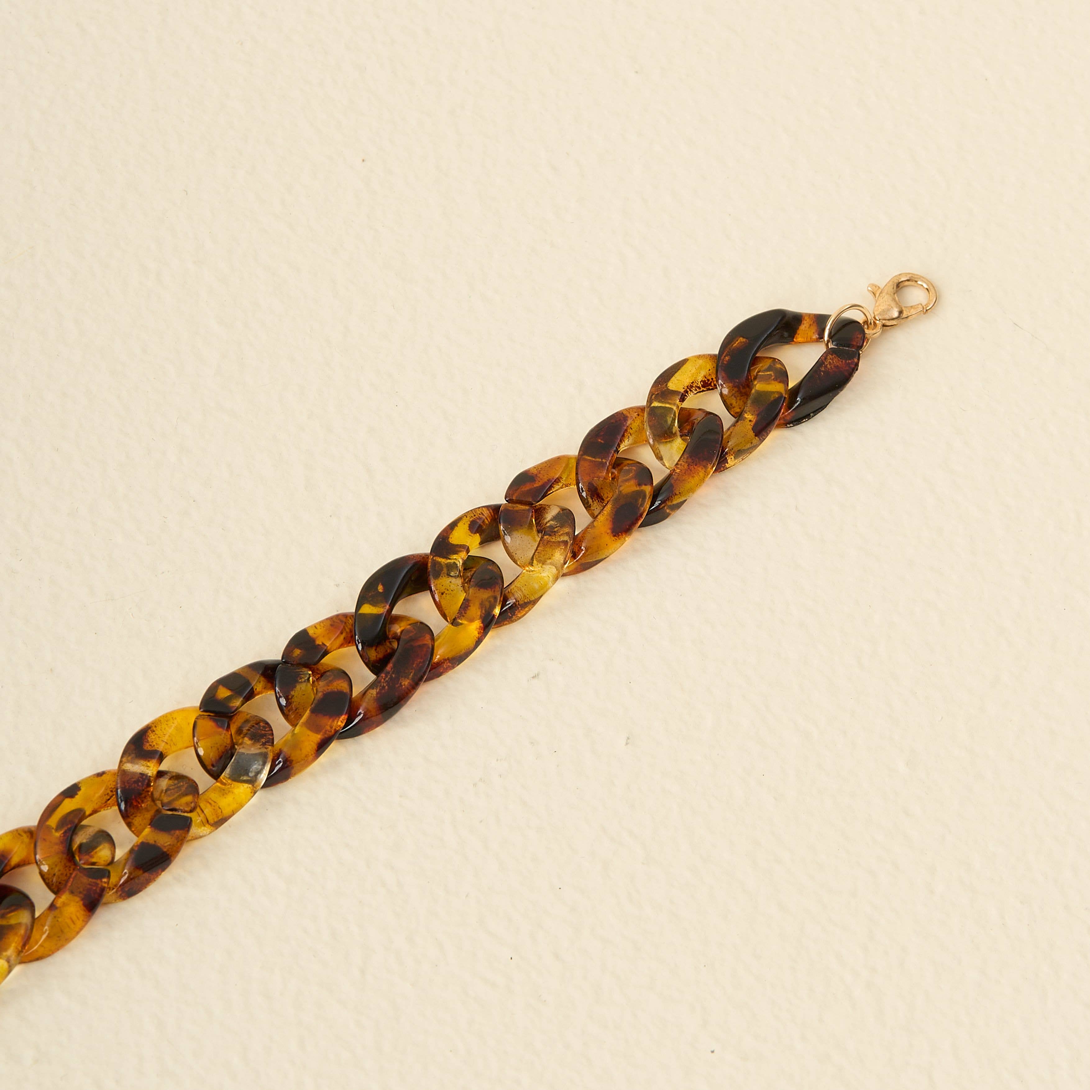 The Darling Effect - Wholesale Hat Accessory - Women's - Trucker Hat Chain-Acrylic Tortoise2