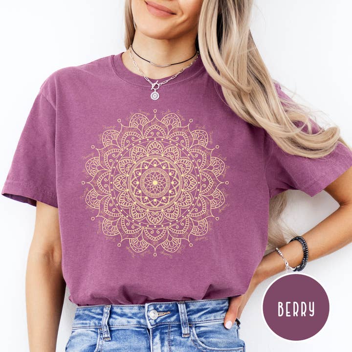 Sutil Jódete Trump y FDT entrelazados en un intrincado diseño de mandala camiseta Comfort Colors® para venta al por mayor de CindyL Boutique