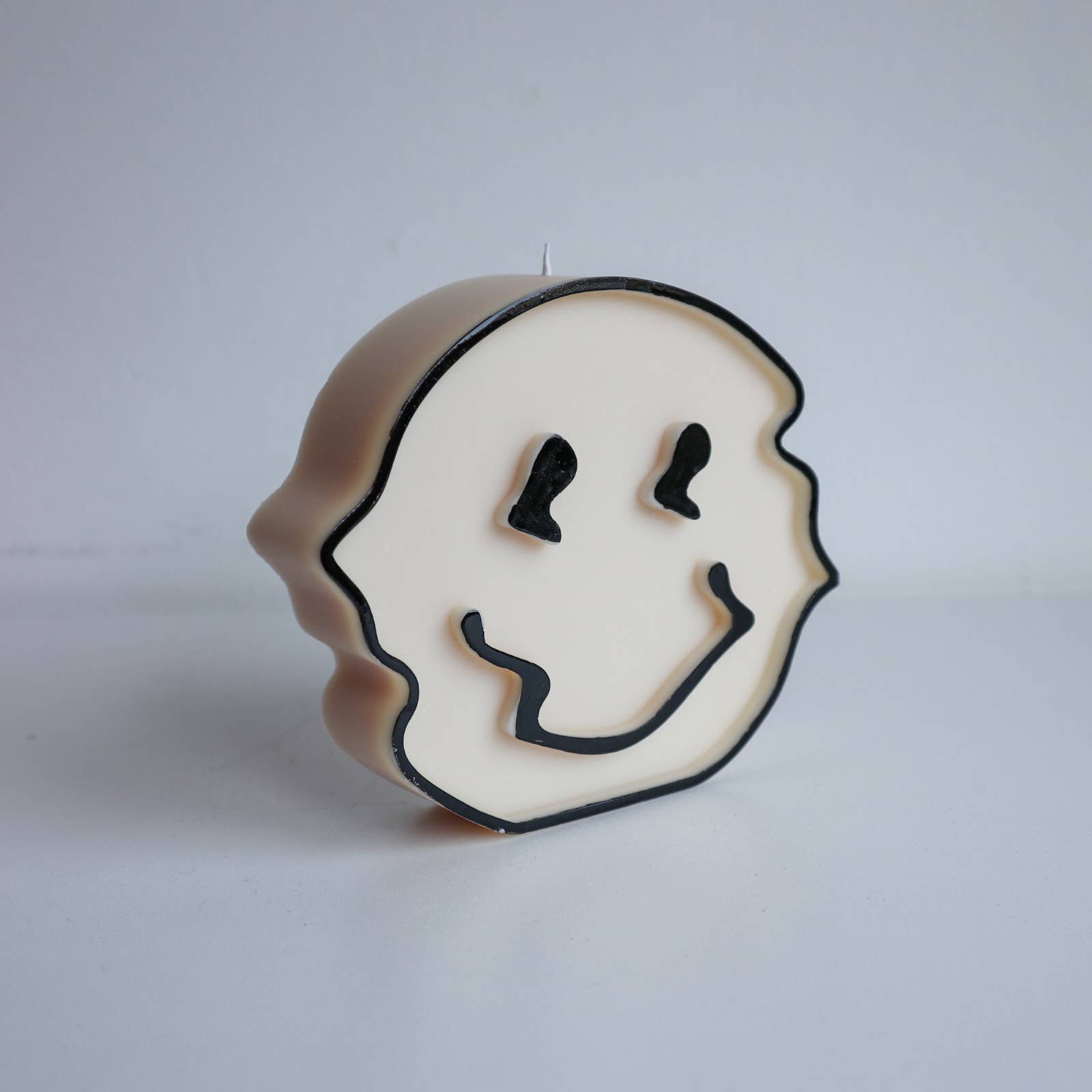 Drop Dead Candles - Wholesale Novelty Candle - Smiley Face Candle2