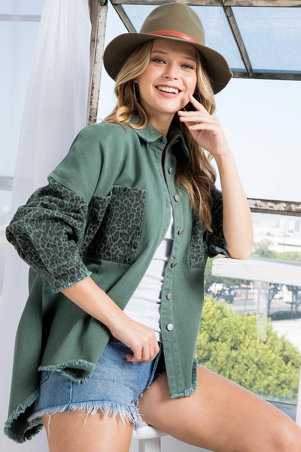 Sweet Lovely by Jen – wholesale Jeansjackor – Dam – SW292 LEOPARDMÖNSTRAD JEANSJACKA6