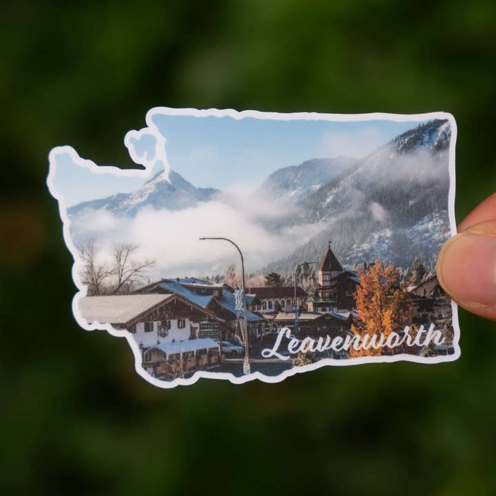 Autocollant Leavenworth, WA pour la vente par Little Comfy Goods