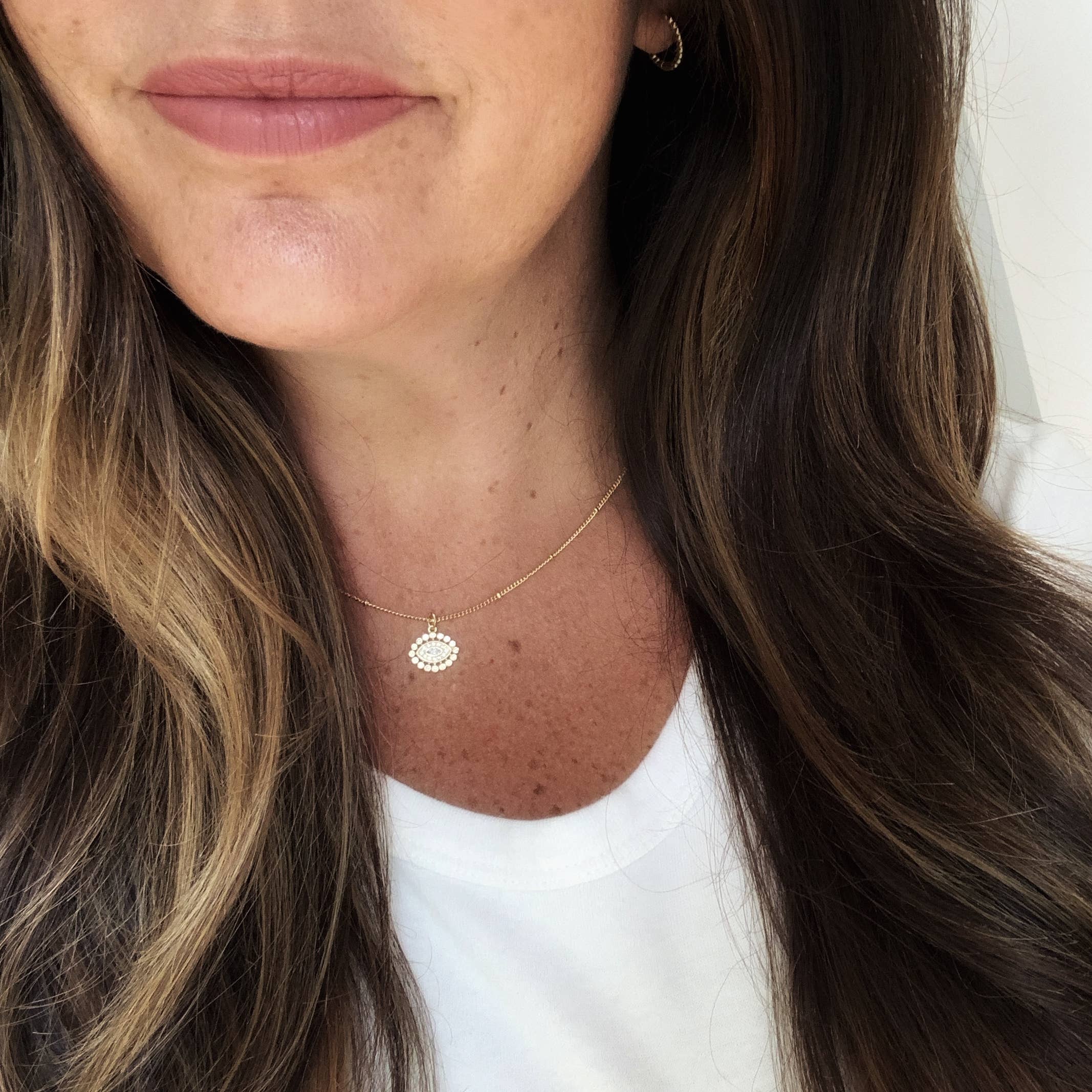 True by Kristy Jewelry - Vente Petits anneaux - Créoles Shoreline Huggie Gold Filled2