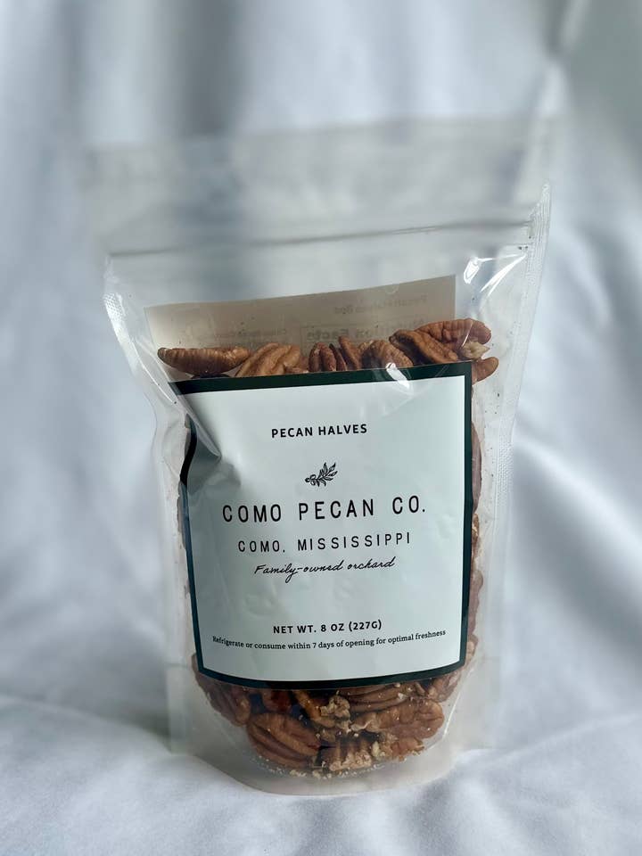 8oz Pecan Halves for wholesale by Como Pecan Company LLC
