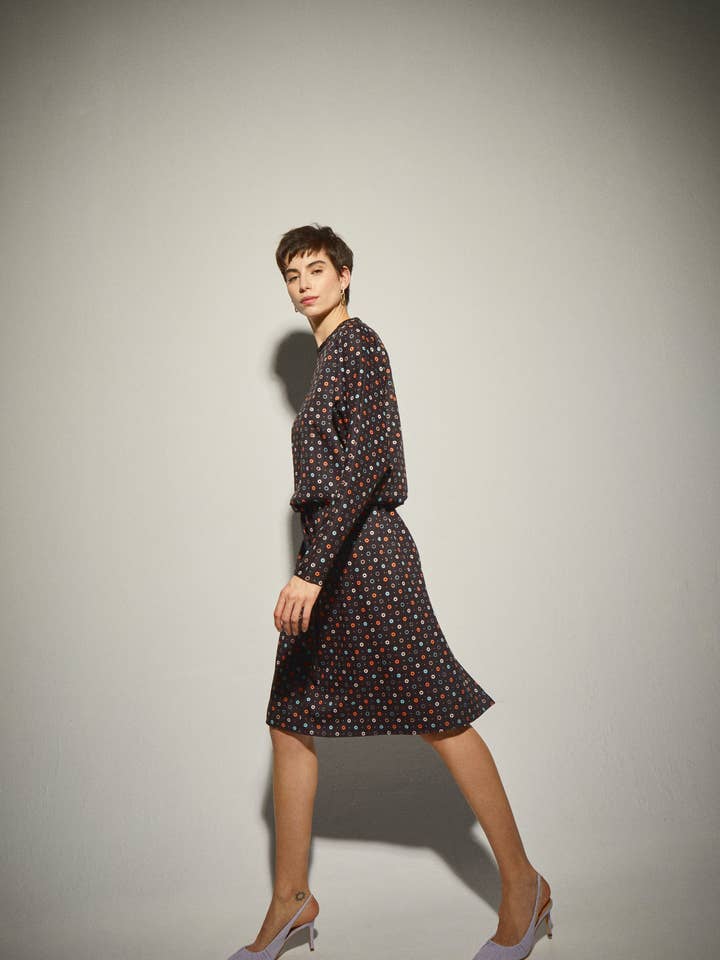 Robe-chemise midi à motifs circulaires pour la vente par Dolores Promesas