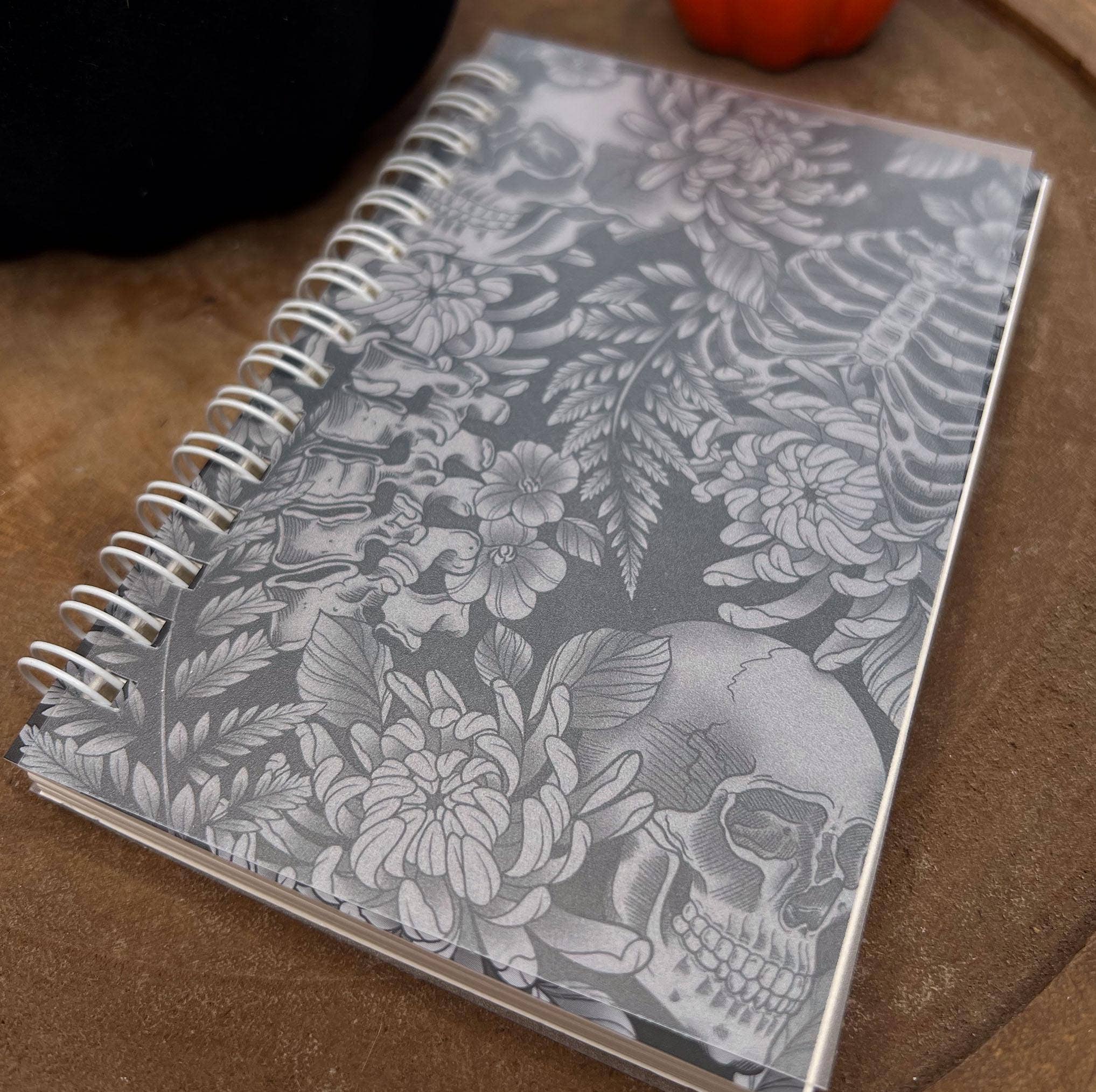 Solid Gold / Naja-Marie Baumann - Wholesale Notebook - Notebook - Skeleton4