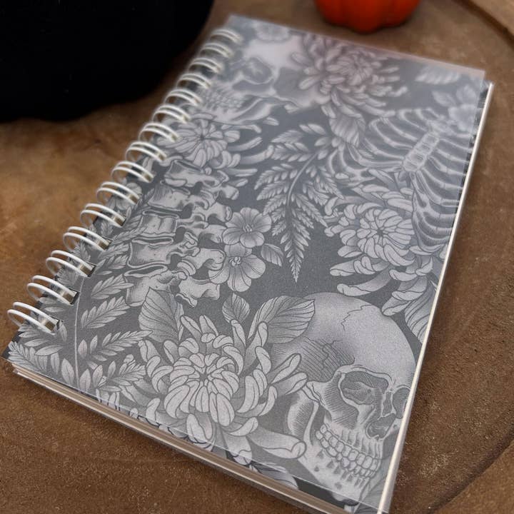 Solid Gold / Naja-Marie Baumann - Wholesale Notebook - Notebook - Skeleton4