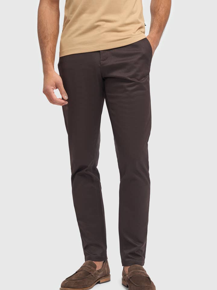 Chino trousers men Chocolate - Cavani Dakota Chocolate for wholesale by CASTLESON