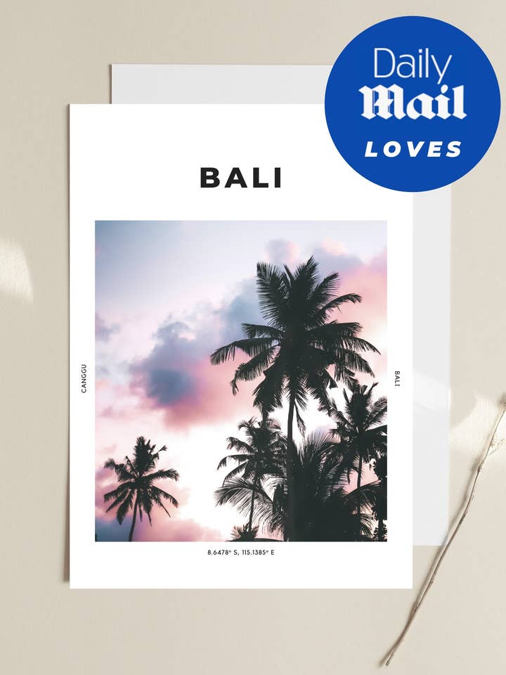 Stampa «Indo-Glow» di Bali 1 per la vendita all'ingrosso da parte di The Travel Edit