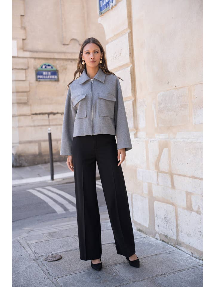 Attentif Paris - Wholesale Jacket - Women's - Structured short jacket in blended wool with patch pockets11