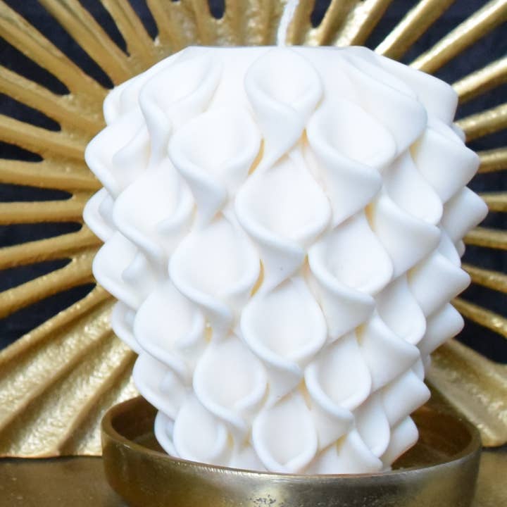 Hydrangea Candle for wholesale by Crafted Gifts Atelier