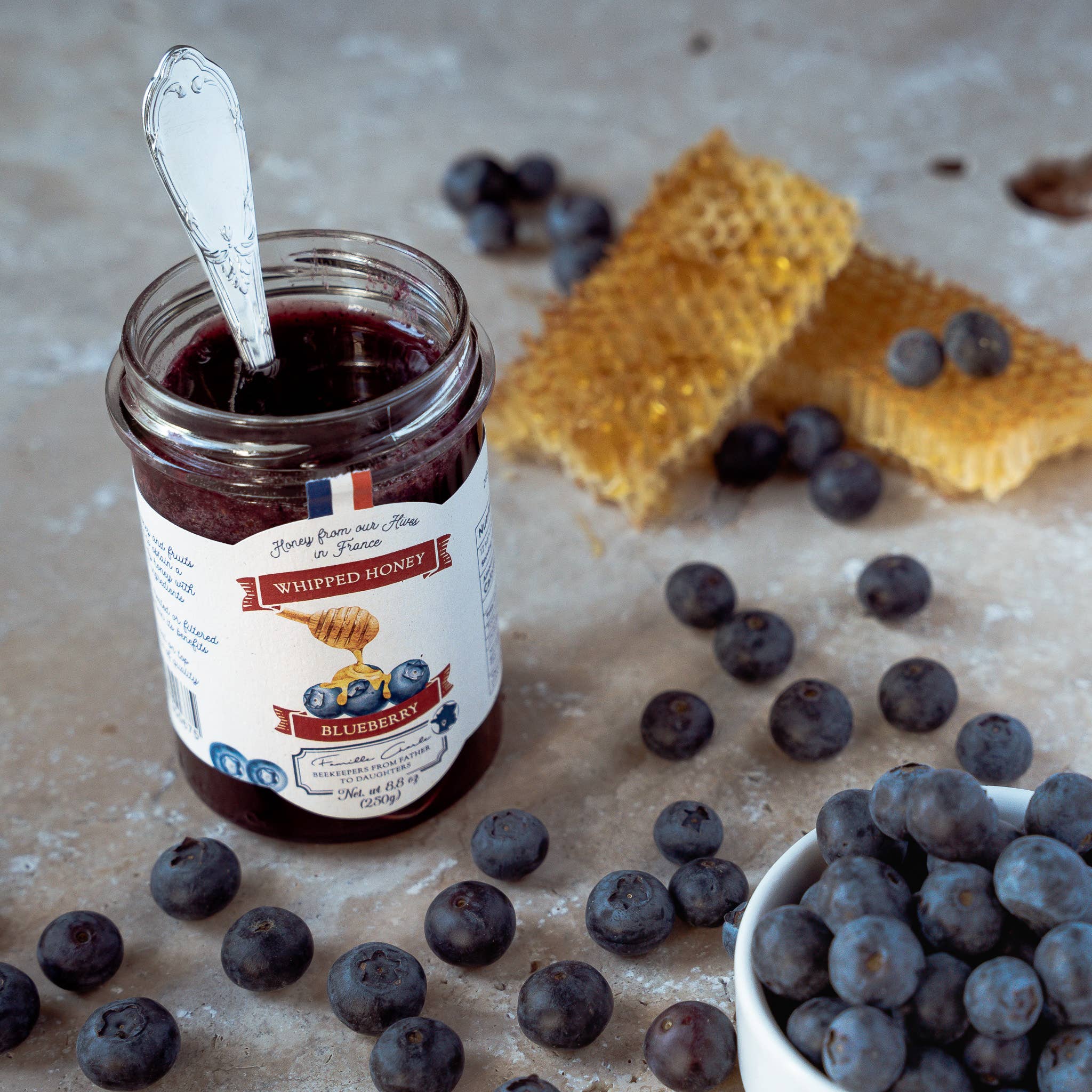 Les Abeilles de Malescot – wholesale Honey – Whipped Honey - Blueberry (250g)4