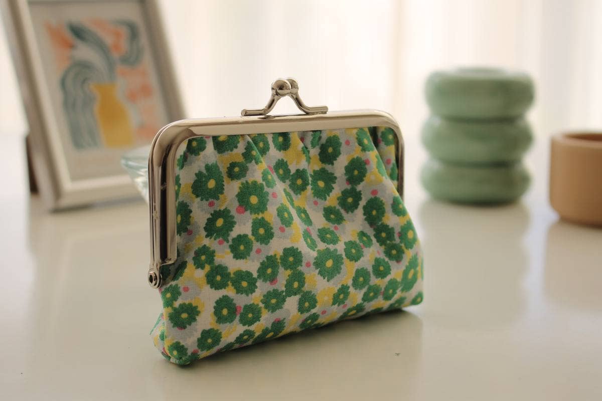 Sabrina Trefle - Wholesale Coin purse – Women’s - Ally green floral wallet