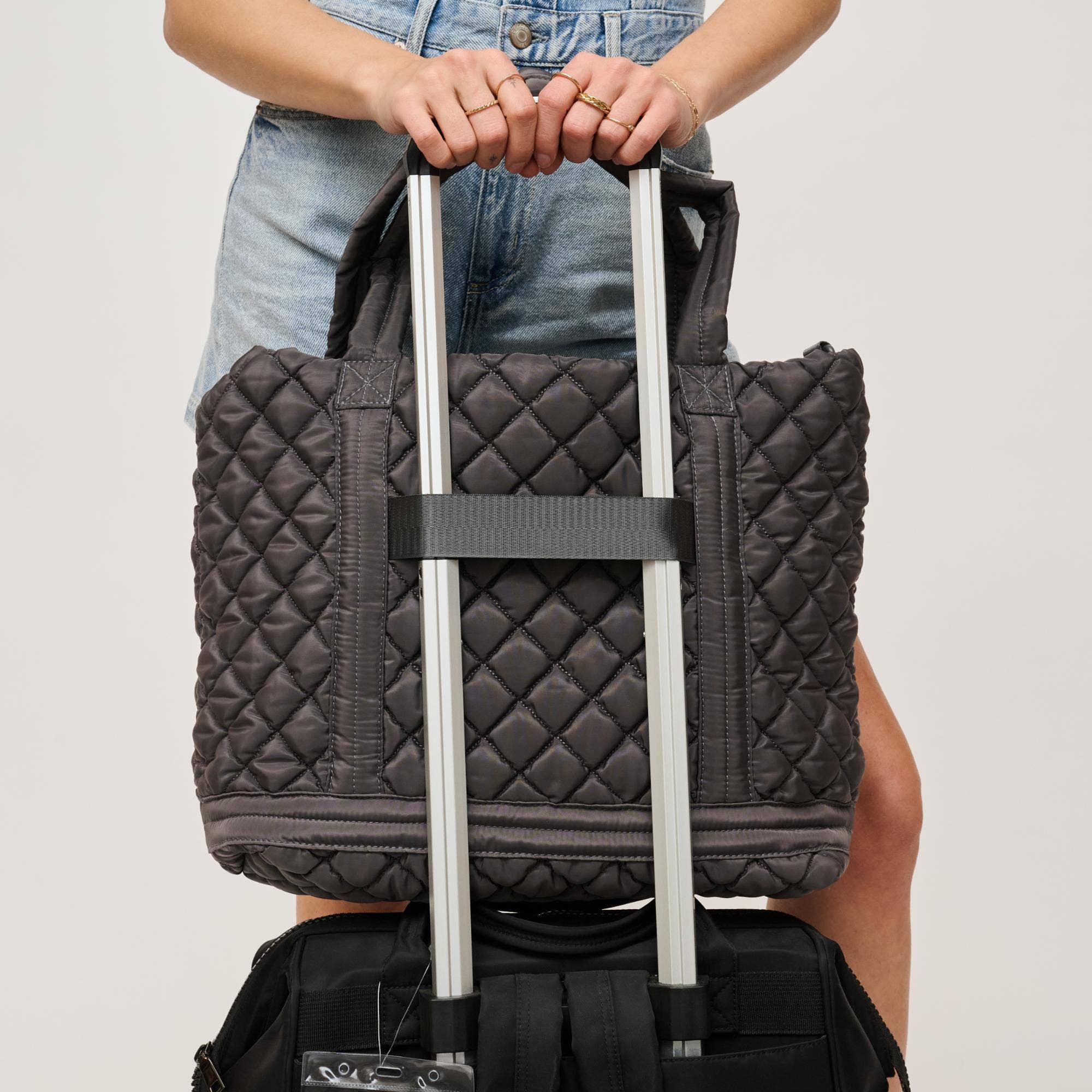 Urban Expressions - Wholesale Tote Bag - Women's - Lanya Quilted Nylon Travel Tote11