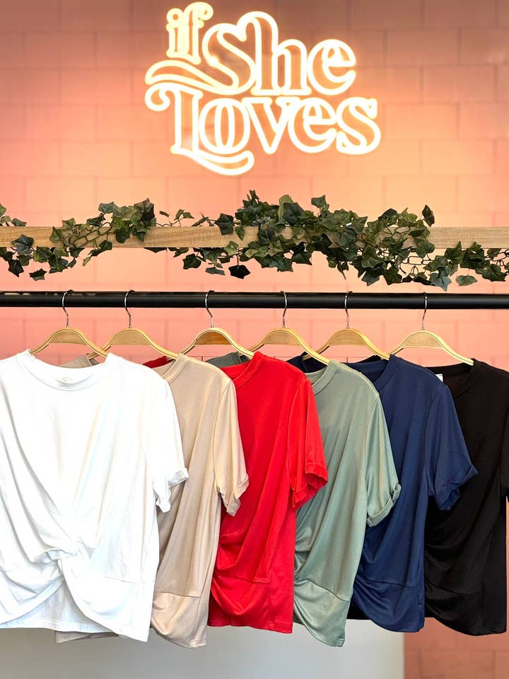 IT1001 Härlig Twisted Knot T-shirt Marinblå för wholesale av If She Loves