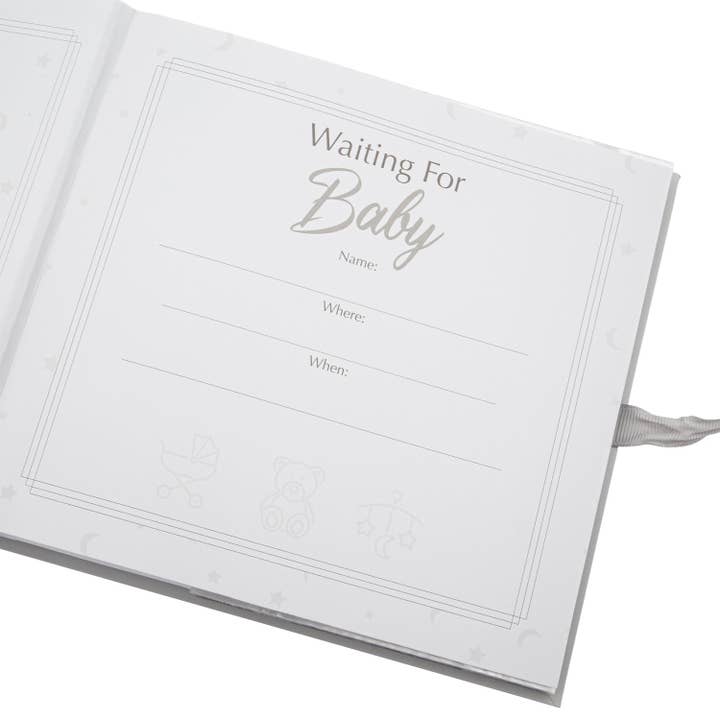 Happy Homewares – wholesale Photo album – Child & baby – Baby Shower Photo Album with Silver Plated Rattle Pram and Booties4