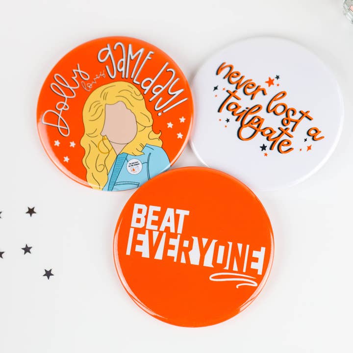 Orange Game Day Baklucka Knappar | Game Day Pins för wholesale av Tailgated Co.