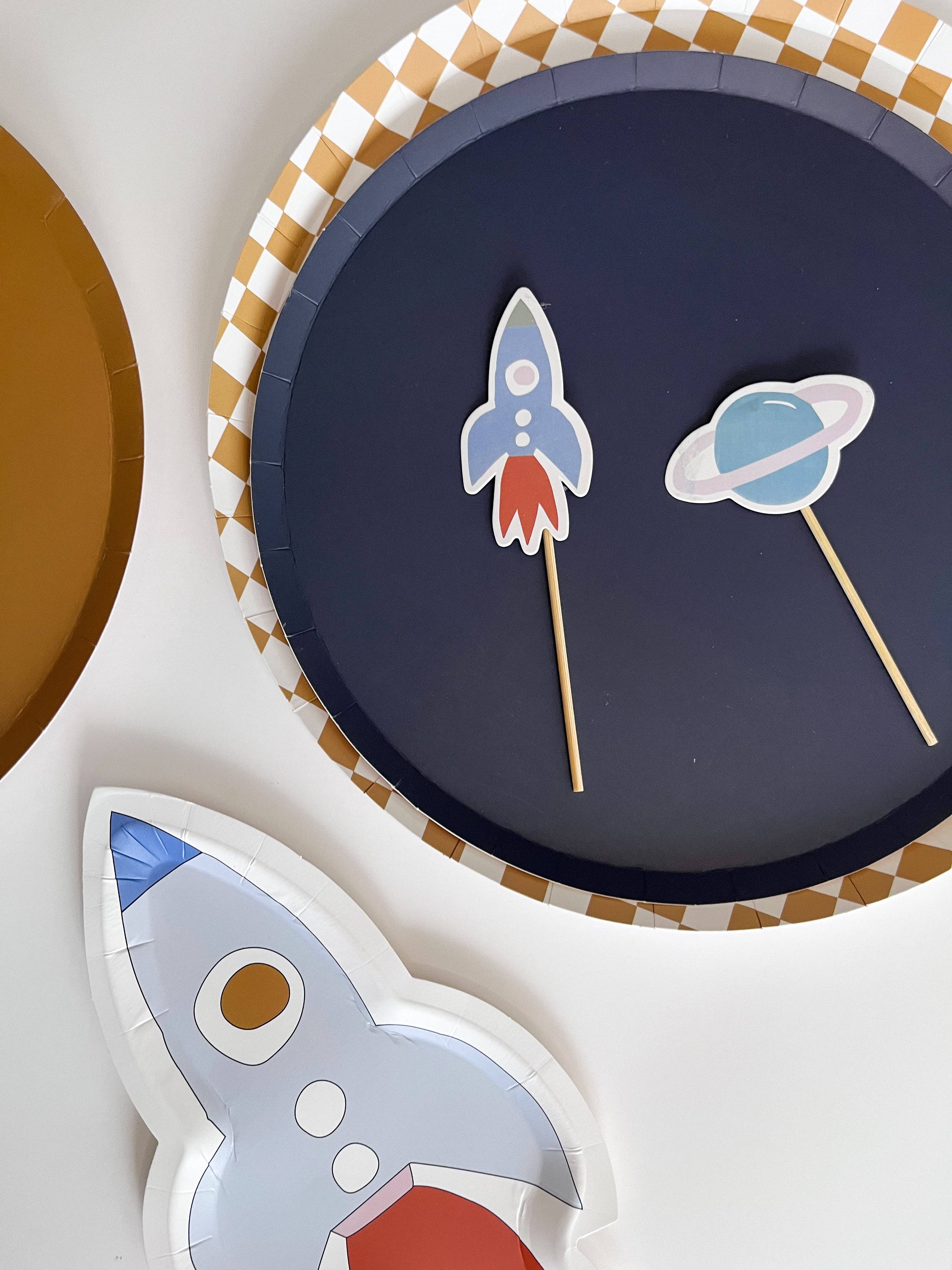 Josi James - Wholesale Disposable Plate - Checkered Gold Matte Plate, XL (Set of 8)6