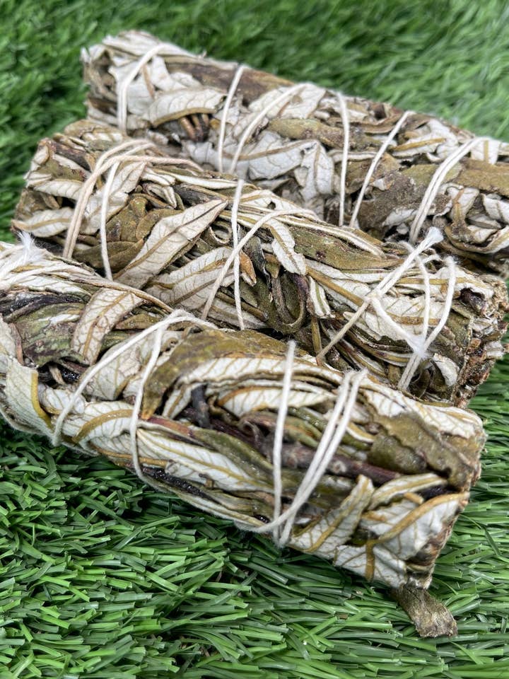 Puros de Erva Santa Orgânica para Defumação, Amarrados à Mão por atacado de CaNatureLover