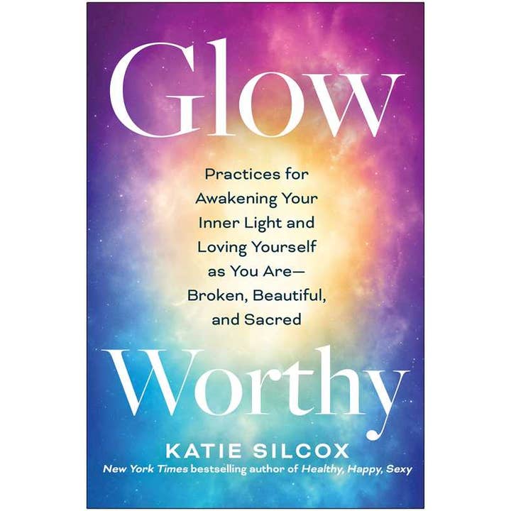 Simon & Schuster - Wholesale Book - Adult - Glow-Worthy by Katie Silcox