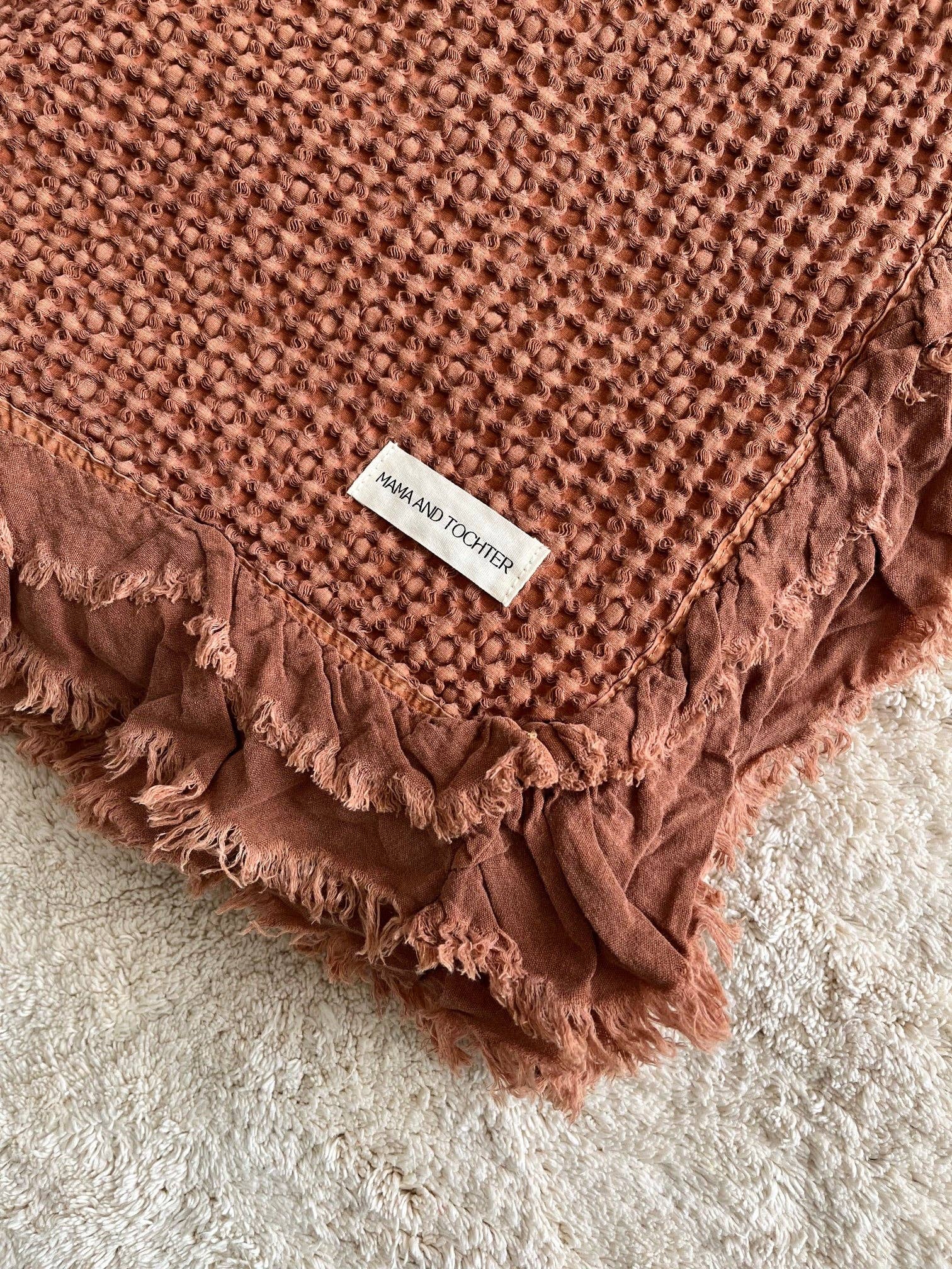 Mama and Tochter - Wholesale Throw blanket - Organic Cotton Rustic Waffle Throw Blanket - Terracotta1