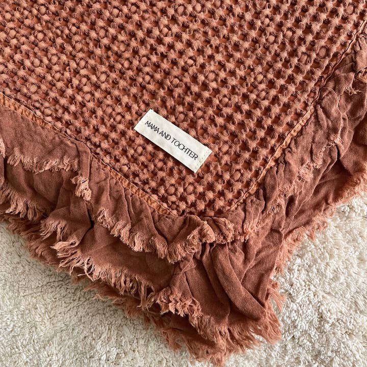 Mama and Tochter - Wholesale Throw blanket - Organic Cotton Rustic Waffle Throw Blanket - Terracotta1