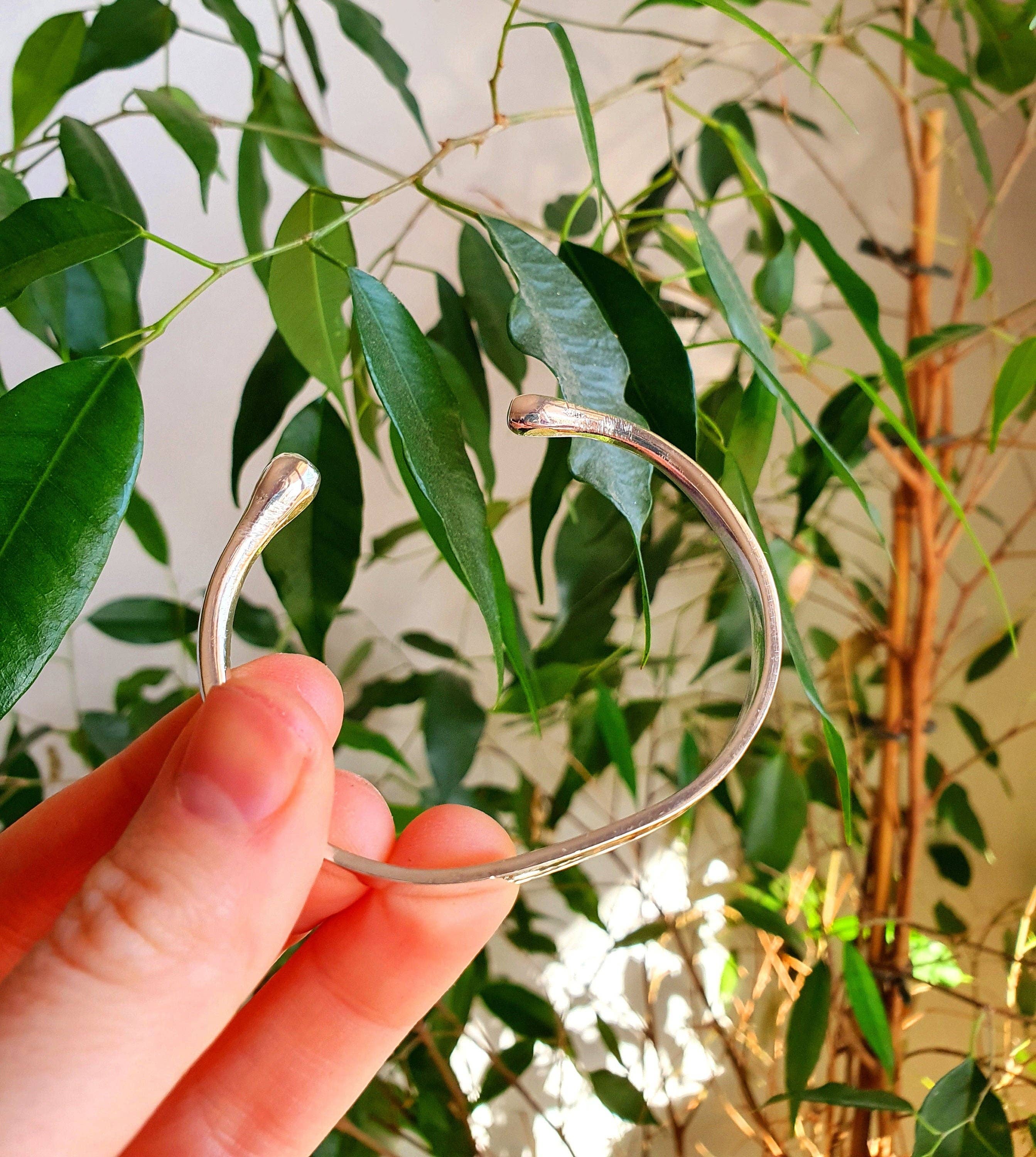 Kaali Boutique – Großhandel Armreif – Einfaches Armband / Armreif aus versilbertem Silber / Boho / Ethnisch / Rustikal / Bohemian / Hippie / Zigeuner / Schmuck /5