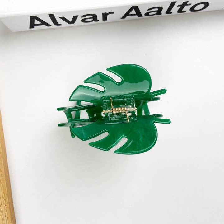 TheDivaSoap – Engroshandel Hårspænde - Dame – Acetat Monstera hårklemme med planteblade2