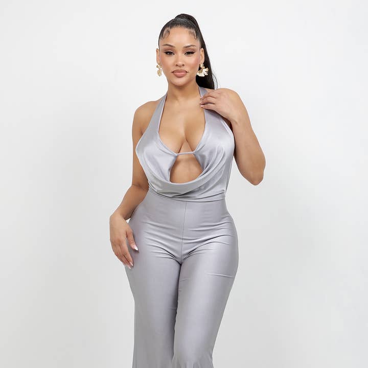 J8214 COMBINAISON À PAILLETTES À ENCOLURE HALTER AVEC DOS CROISÉ pour la vente par Uptown Apparel