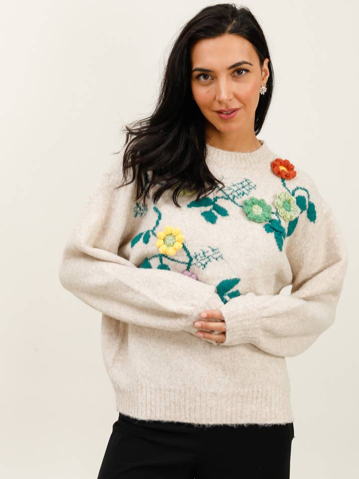 MOOYA - Wholesale Knit Sweater - Women's - Plain knit sweater with embroidered floral patterns - FM0037