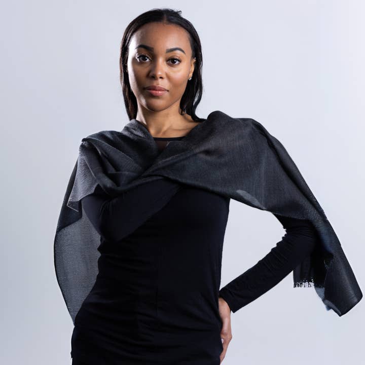 Pashmisy - Wholesale Wrap - Women's - Soft Grey Cashmere Shawl1