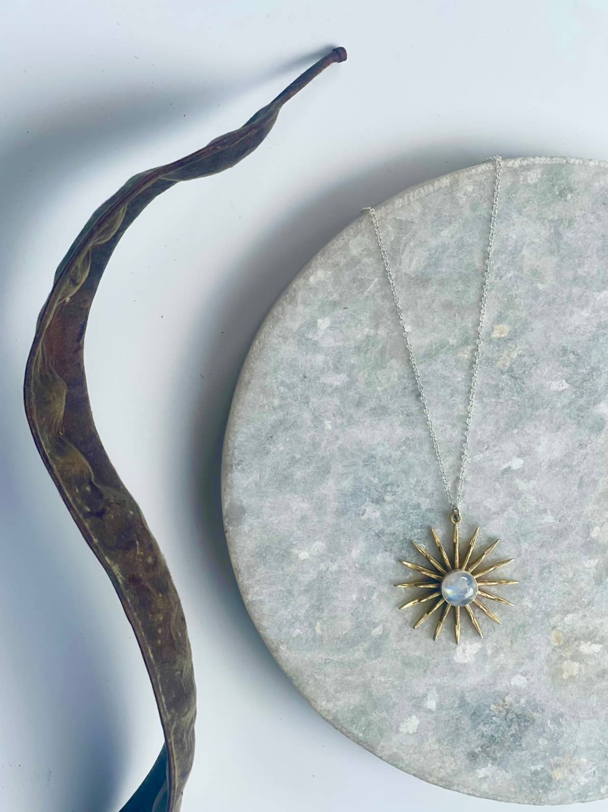 Modern Madini - Wholesale Halskettinghanger - Rainbow Moonstone Sunburst halsketting