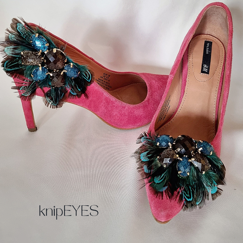 knipEYES – wholesale Shoe jewellery – Women’s – Shoeclips & Fashionclips Feather - Blue/Grey (per pair)5