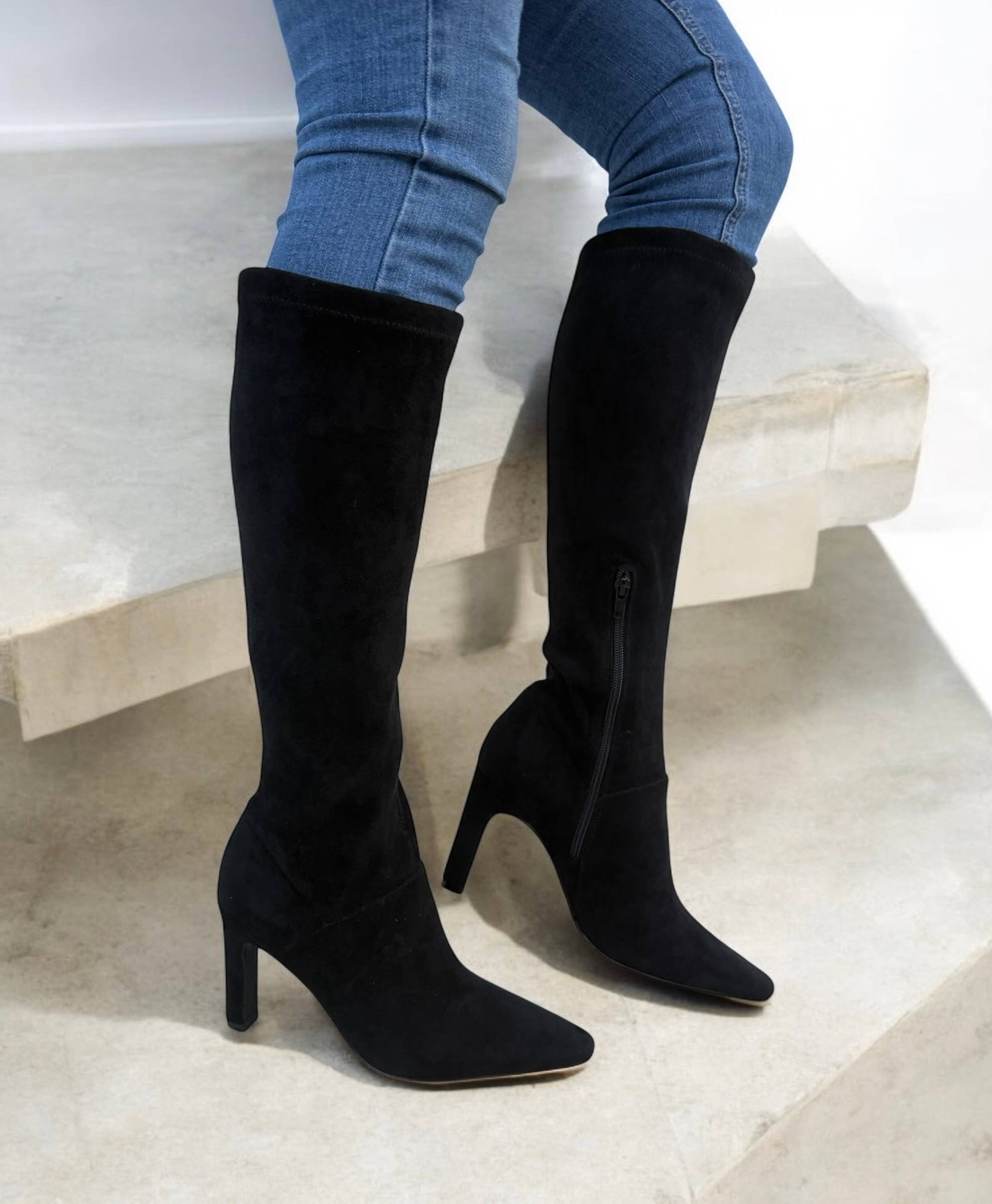 Ella Shoes Ltd - Wholesale Boots - Women's - Roxy: Knee High Heeled Boot - 0