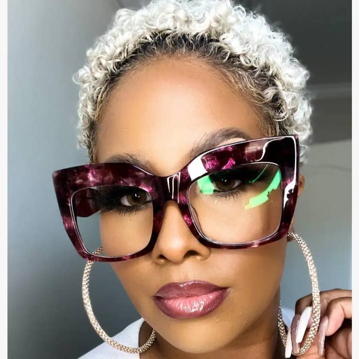 Yaya's Luxe Wholesale - Wholesale Eyeglasses – Women's - Luxora Women's Oversized Cateye Clear Glasses1