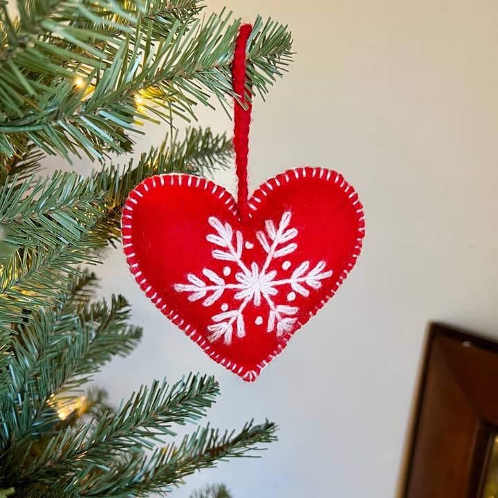 Ornaments 4 Orphans – Engroshandel Pynt – Hjerte Broderet Uld Julepynt