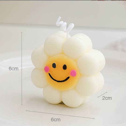 The Diabolical Gift People - Novelty Gifts, Mother's Day - Wholesale Novelty Candle - Smiley Sunflower Candle - Novelty Gifts, Valentine's Day
