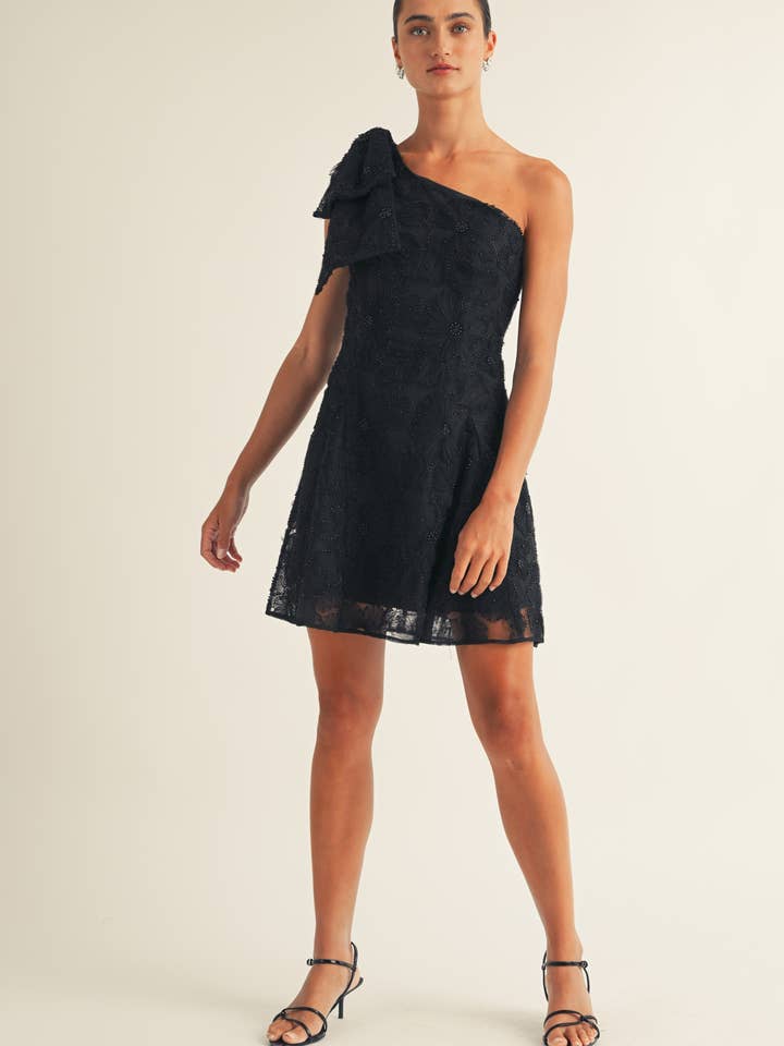 Mini-robe en maille à une épaule pour la vente par JUST ME