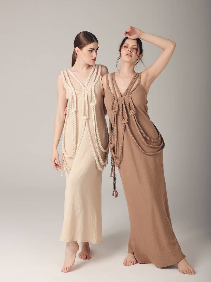 4061 Baumwollkleid mit Zöpfen für den Großhandel von Blanca Gaia