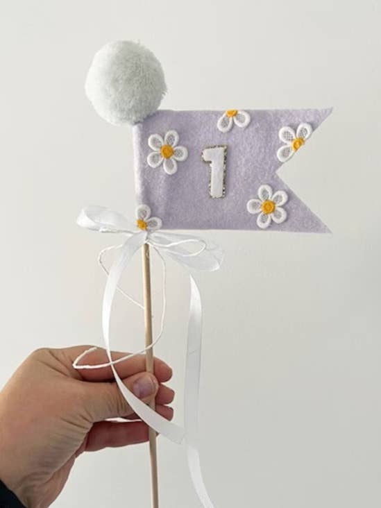 Lilac daisy pennant wand for wholesale by Nash and Willow