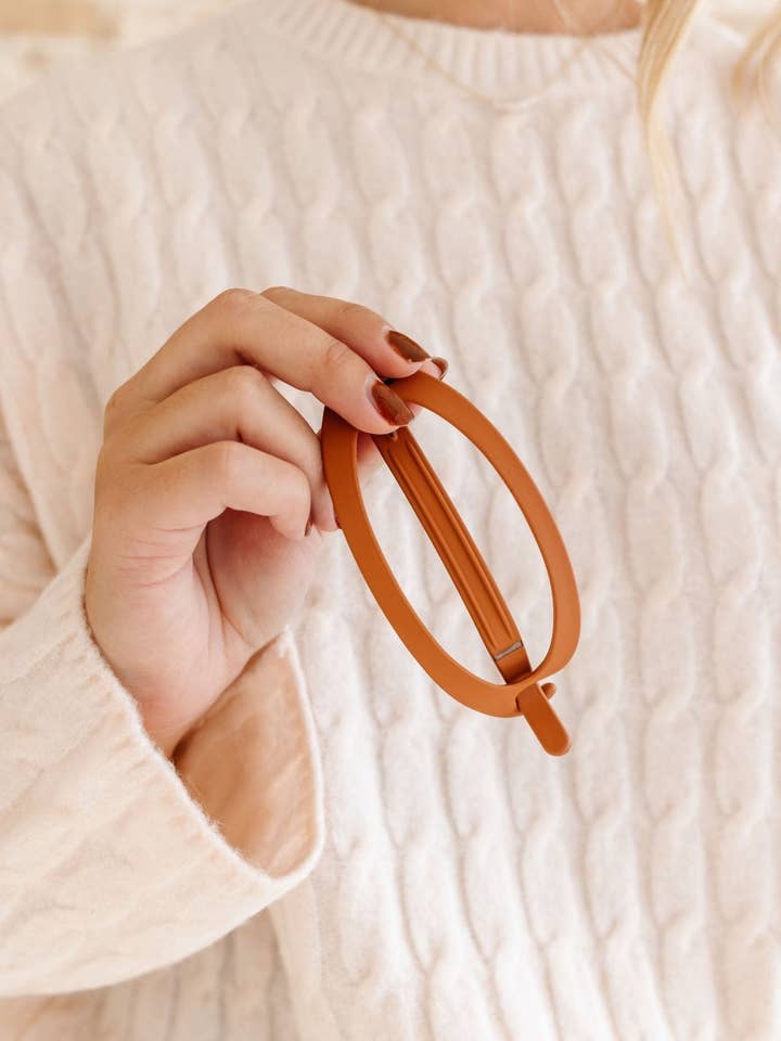 Cutout Oval Clip - meerdere kleuren voor wholesale door Shop Andi