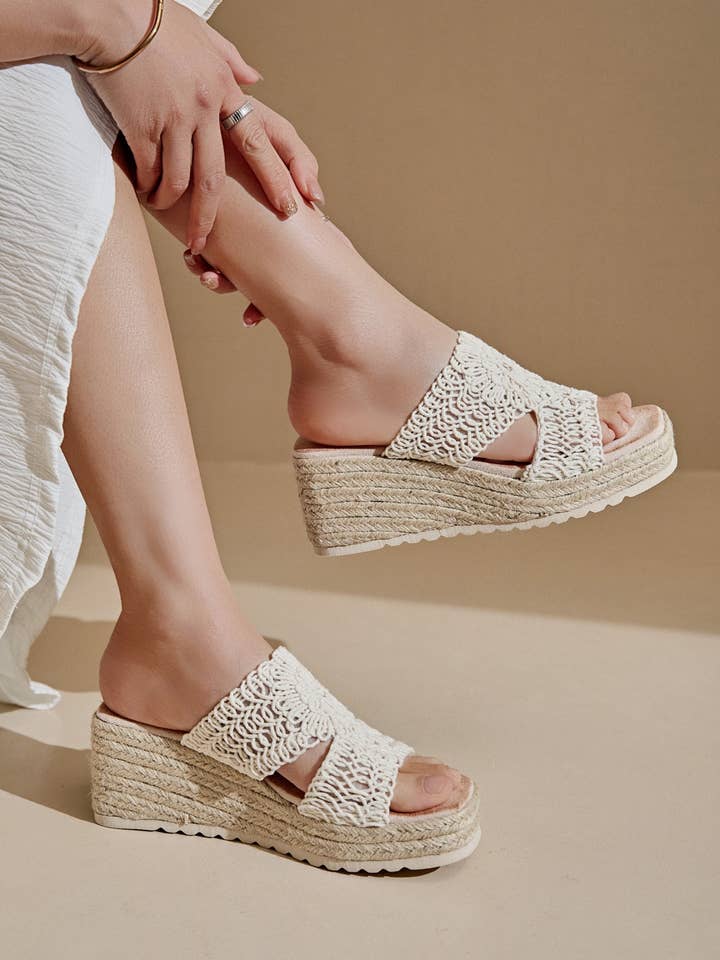 ERYNN - Wholesale Sandals - Women's - Wedge sandal - THIPHANY