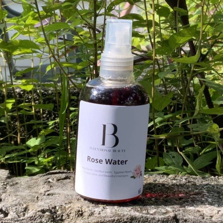 Brume d'eau de rose pour la vente par Intentional Beauty LLC