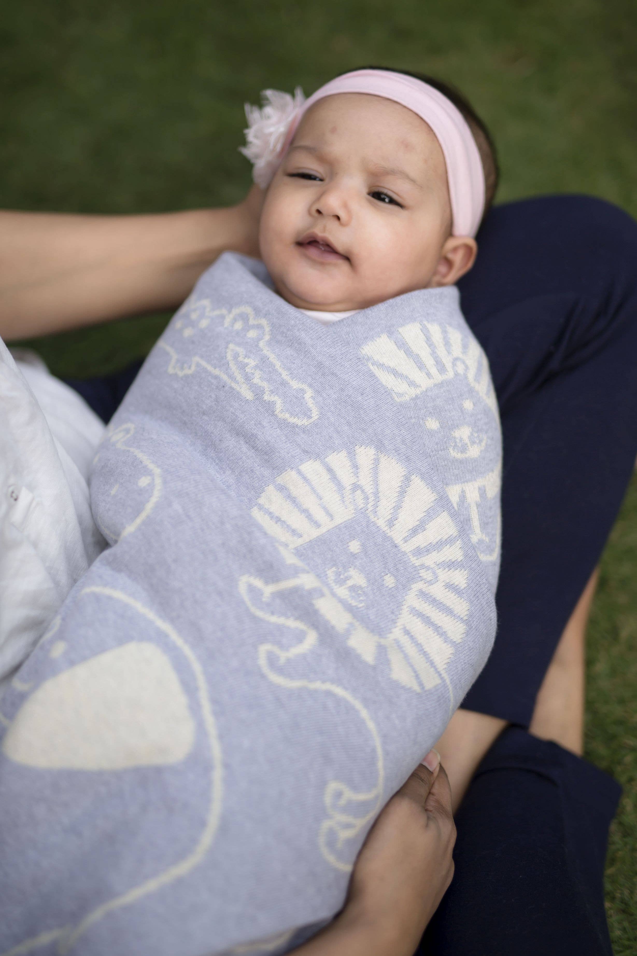 Darzzi – Engroshandel Sengetæppe - Børn og baby – Safari Strikket Baby Blanket2