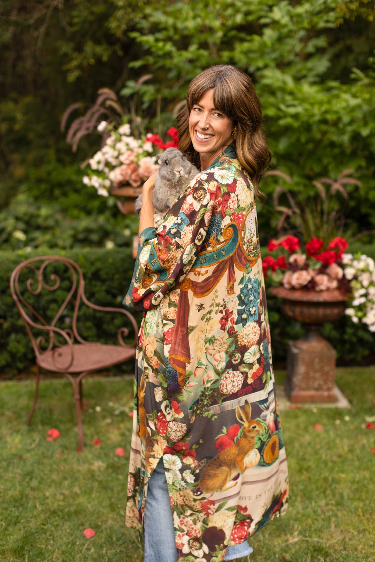 Market of Stars (Worldwide) - Wholesale Kimono - Women's - Stay Gold Opera Duster Kimono Robe w/ Rabbit & Bees25