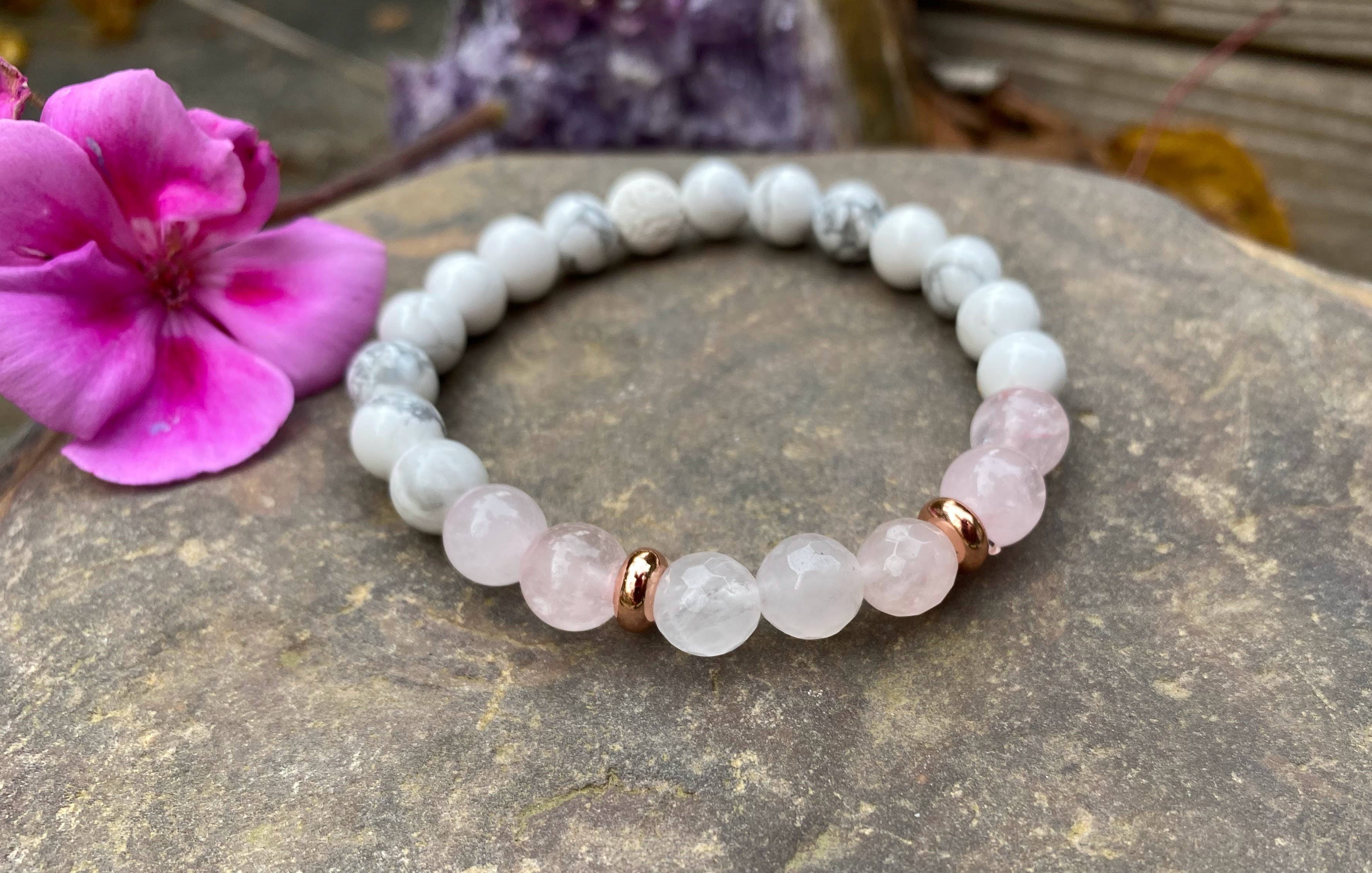 Coconut Quartz – Engroshandel Perlearmbånd – ROSE QUARTZ+HOWLITE ARMBÅND SELV KÆRLIGHED ARMBÅND Pink Hvid1